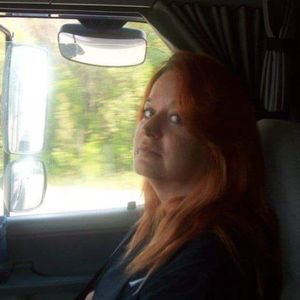 Meet your Posher, Carrie